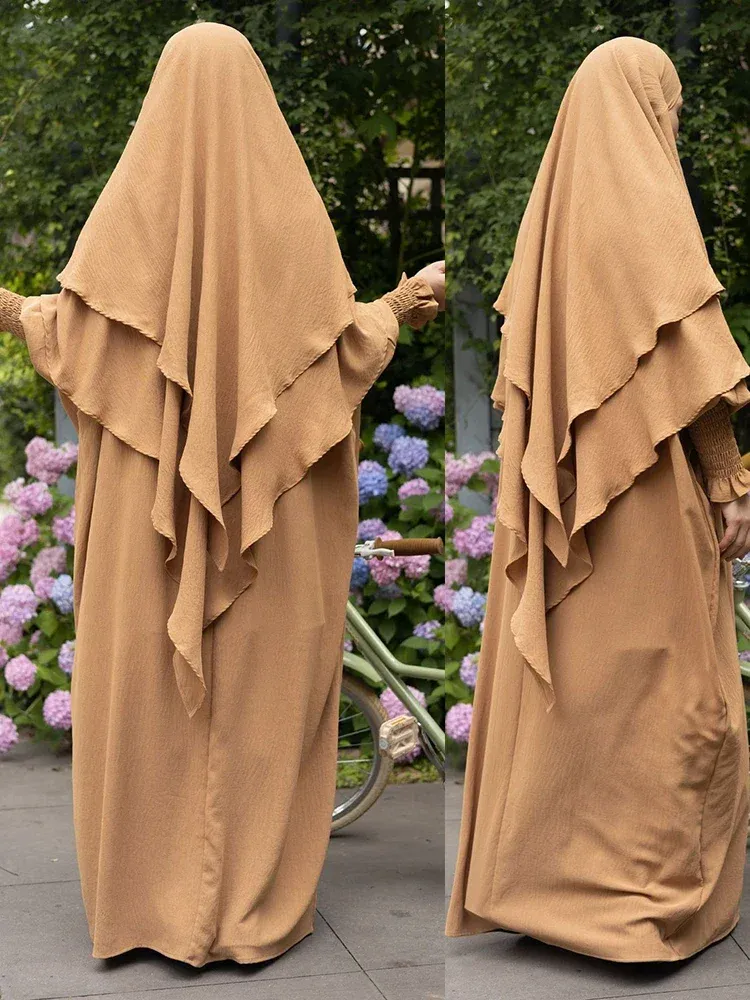 Vêtements Eid Femmes musulmanes Abaya 2 couches de long khimar avec robe 2 pièces Set Prayer Abayas Hijab Couverture complète Robe Ramadan Djellaba