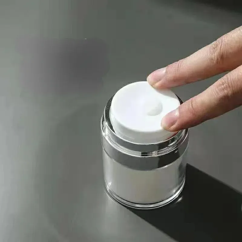 2024 15/30/50G Airless Pump Jar Lege Acryl Crème Fles bijvulbare cosmetische eenvoudig te gebruiken container draagbare reismake -upgereedschap voor acryl crème fles