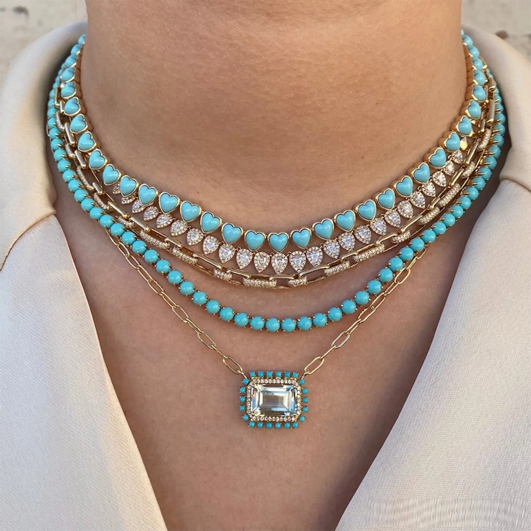 Strands 2024 Summer Nuova donna placcata in oro Luxury Women Charm Gioielli a forma di cuore a forma di blu Turquoise Stone Tennis Catena Bracciale