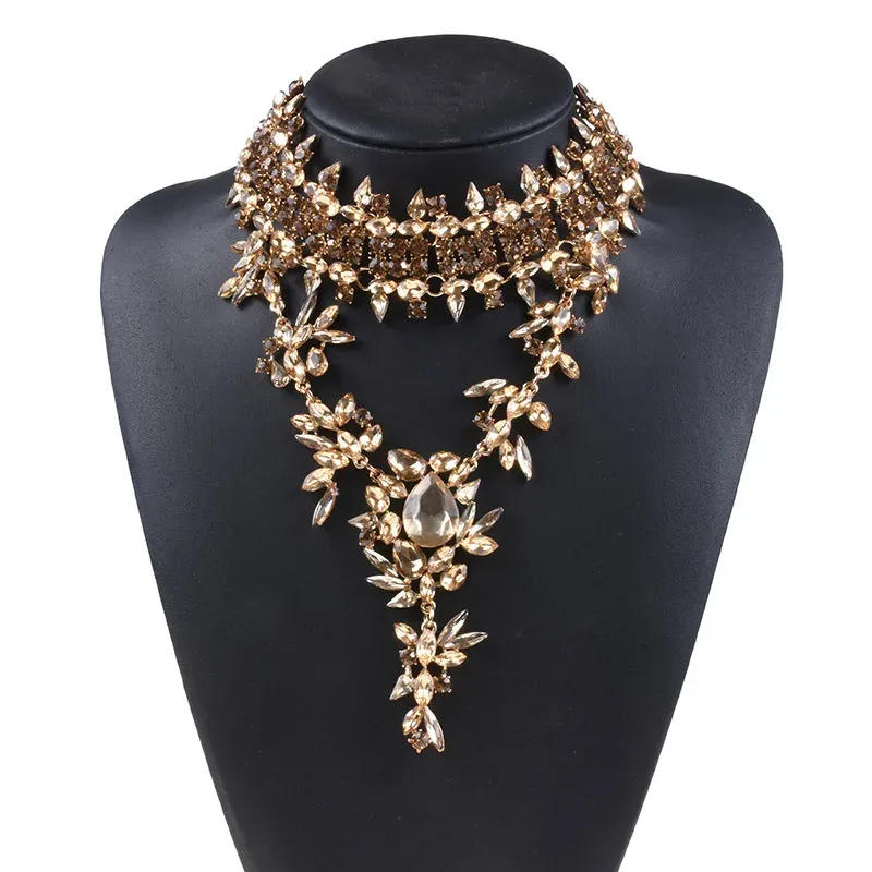 Colliers Austria Crystal Big Bib Collar pendentif Colliers Femmes Bijoux de charme