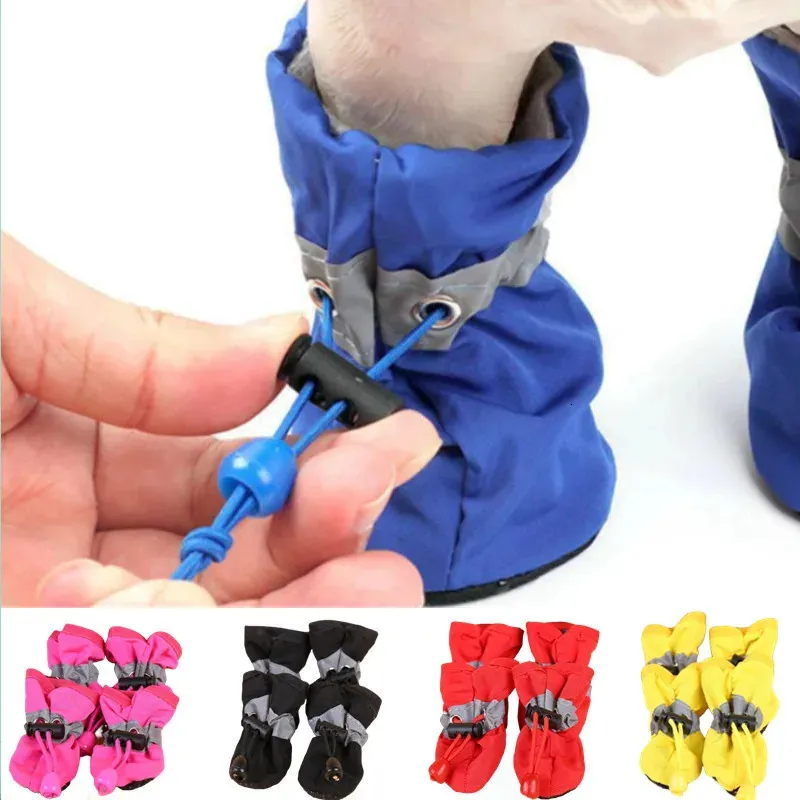 4pcSset Spoolproof Pet Dog Chaussures Antislip Rain Boots Footwear For Small Cats Dogs Puppy Botties PAW ACCESSOIRES Y240411