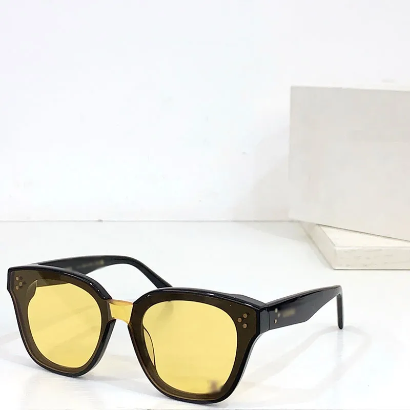Nya kvinnor fyrkantiga solglasögon svarta grå linser CL42095U solglasögon UV400 skyddande glasögonfodral