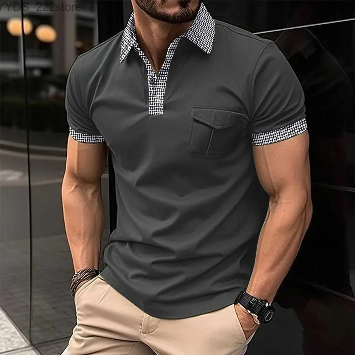 Chemises masculines Été Nouveaux hommes à manches courtes Shirt Office Ron Couch Homme Houstable Skin Friendly Shirt Mens YQ240422