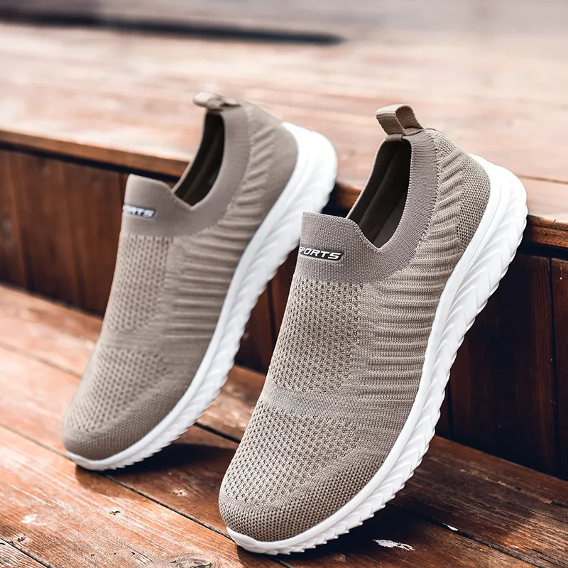 Erkek Kadınlar Tenis Spor Sıradan Ayakkabı Çalışma Kadınları Kadın Slip-On Çorap Spor ayakkabıları Yürüyüş Spor ayakkabıları Yürüyüş Anti Slip Gai Traendings Yaz Erkekler Çoraplar Erkek Spor Ayakkabısı AA0107