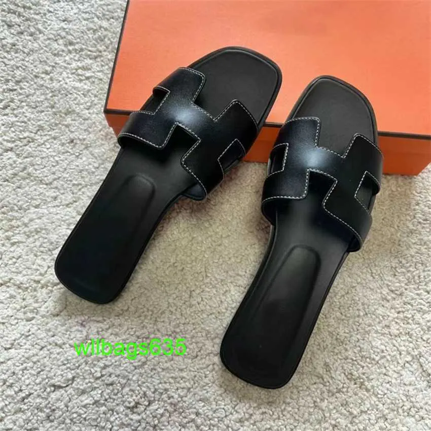 Oran Sandals Fashion Slifor Slifor per donne con suola piatta e vera pelle per abbigliamento esterno 2024 Internet famoso estate NE ha logo HBRI07