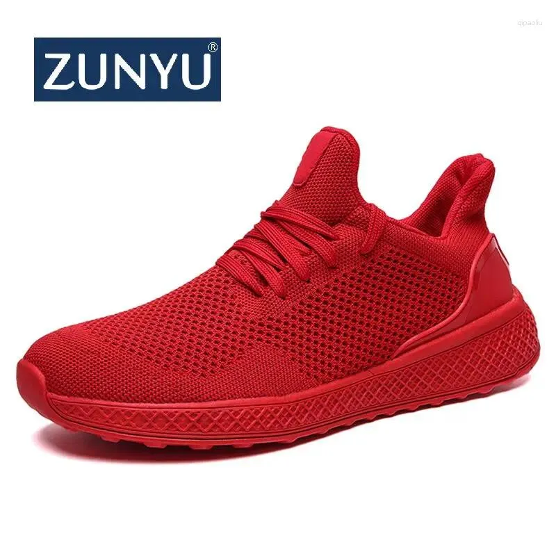 Chaussures décontractées Zunyu 2024 Fashion d'été Men de plat Flat Men léger léger confortable Mesh Mesh Mens Walking Sneakers