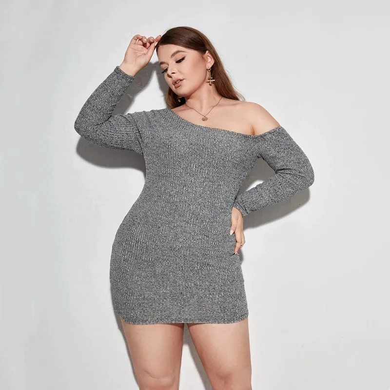 Plus seksowna ukośna szyja elegancka wiosenna sukienka jesienna długi rękaw z ramion Bodbed Bodycon Large Mini 7xl 240411