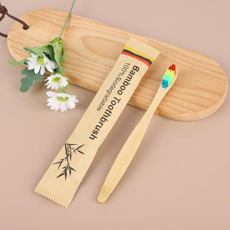 Kafalar 100 PCS Bambu Diş Fırçaları Çevre Dostu Rezuar Diş Fırçası Yetişkin Ahşap Yumuşak Diş Fırçası Özelleştirilmiş Lazer Gravür Logosu