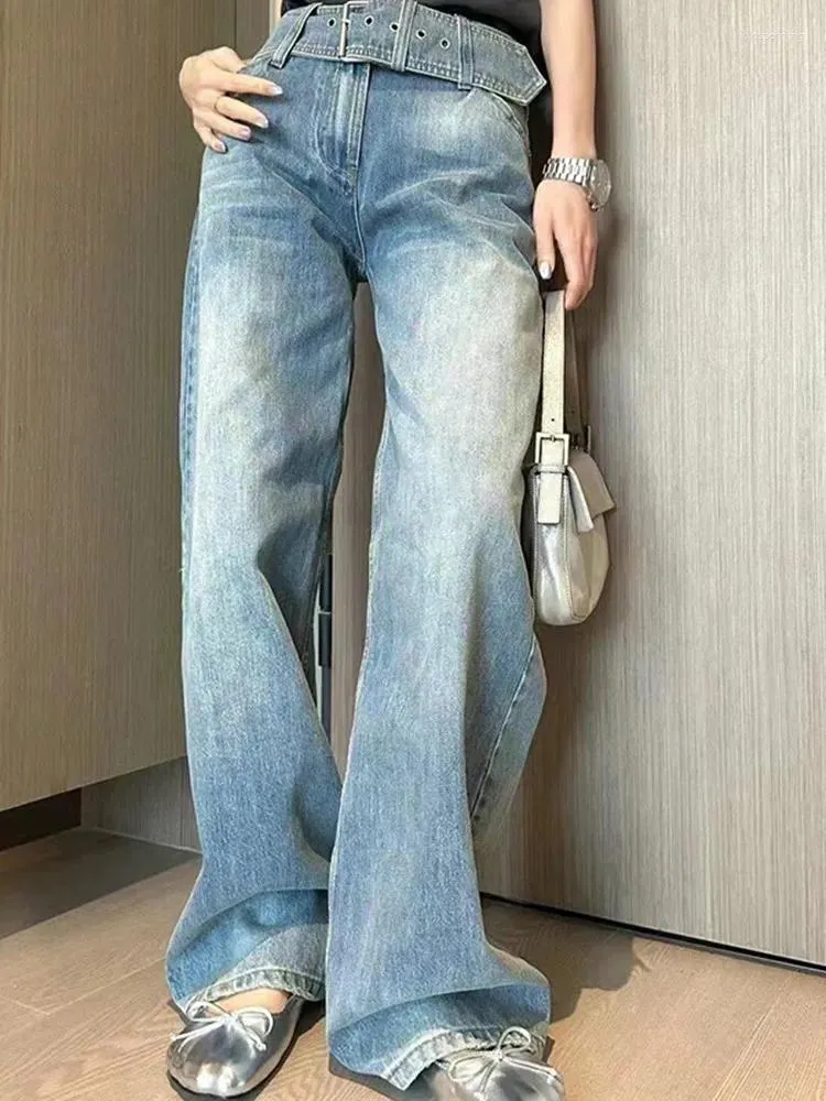 Jeans pour femmes Femmes Bleu clair High Taist Back Pocket With Letters Fashion Summer 2024 Dames Zipper Sashes Denim Straight Pantal