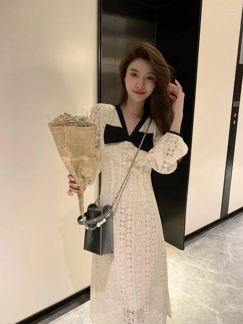 Casual Dresses Vintage Temperament Women's Bow V-neck Waist Slim Bubble Sleeves Beige Lace Elegant And Simple Beautiful