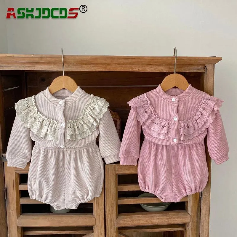 Clothing Sets Stylish Fall 2024 Baby Girls Waffle 2-Piece Knit Set: Charming Long-sleeved Solid Color Ruched Lace Sweater And Trendy Bottoms