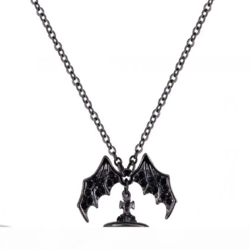 Drottning Moder Demon Evil Titanium Black Wings Diamond Saturn Necklace Super Cool Punk Bat265b