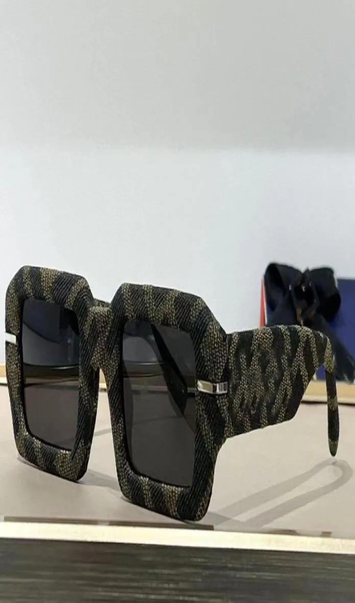 2022 Neue Mode Sonnenbrille Damen Brand Designer Zierschildbrillen Hochqualität mit Box4080796