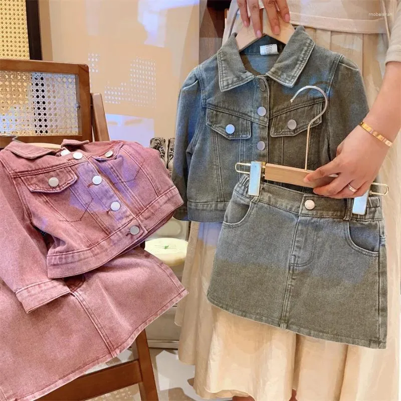 Kledingsets Tweede stuk set babymeisjes jeans pak kinderkleding 2024 lente denim jas rok peuter outfits vintage 2 tot 12 jaar