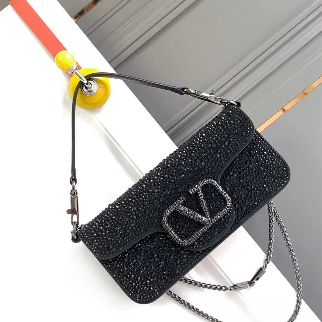 TOTE BAD WYSOKIE Zestaw pełny kij z wodą Diamond Single Crossbody Modna wszechstronna i zaawansowana