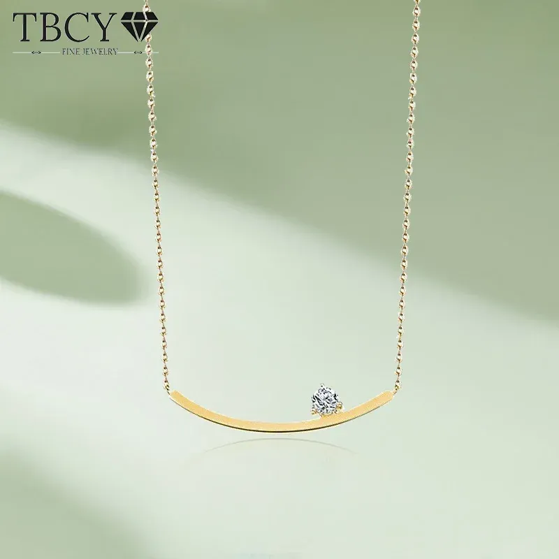 ネックレスTbcyd 0.5ct Dカラースマイルソリティアモイサナイトペンダントネックレス女性S925シルバー18Kゴールドメッキネックチェーンパーティージュエリー