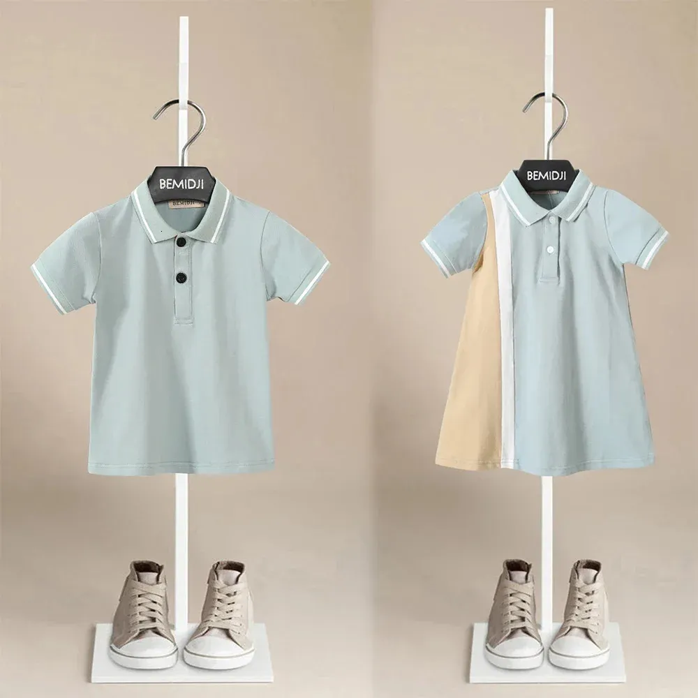 Brother Sister Vêtements Summer Corée des garçons coréens T-shirt T-shirt à manches courtes Polo Bendeau Girls Dress Boys Girls Vêtements 240511
