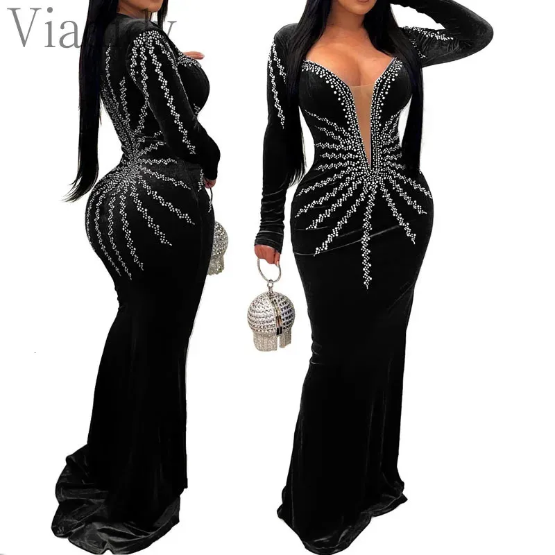 Mulheres Sexy Velvet Mesh Rhinestone Vestido de festas de festas de noite de decote no chão Vestidos de manga longa com zíper da sereia 240420