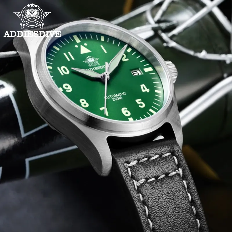 Комплекты дайвер Механические дайв -часы для мужчин кожаные сапфировые хрустальные бизнес -мужские пилотные часы NH35 Автоматические часы 200 метров водонепроницаемы