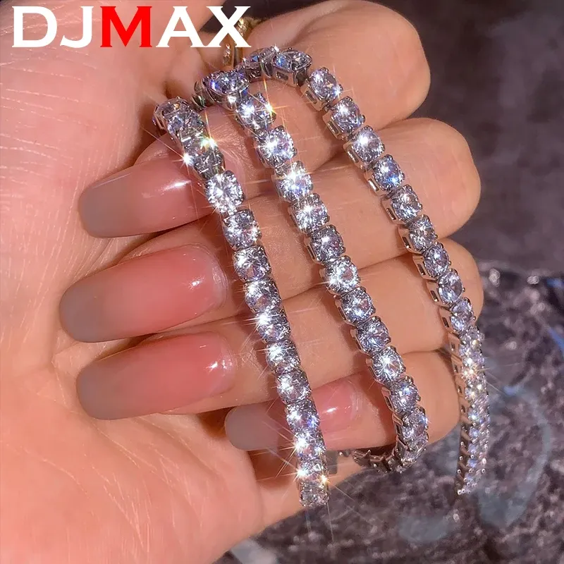 Strands DJMAX Full Moissanite Tennis Bracelet 925 Pulseira de ouro branca de prata esterlina para mulheres Jóias de festas brilhantes 2023