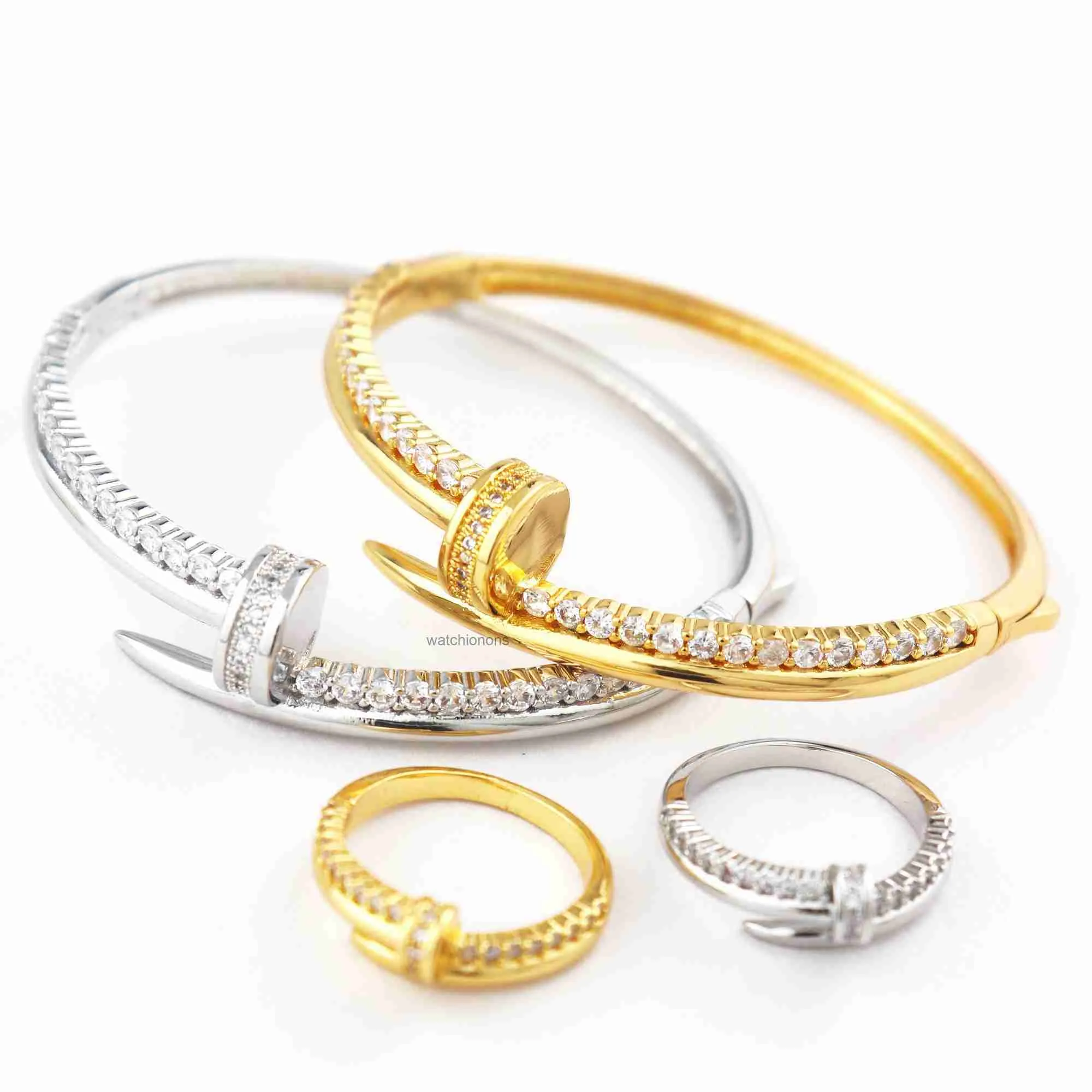 Bangole di lusso di alta qualità Carter Fashion Classic Brand Clou Style Women Jewelry 18K Gold Bangles Braccialette zircone Set di braccialetti zirconi