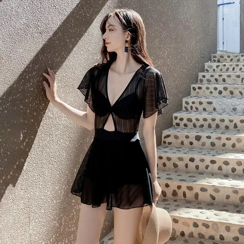 South Korea one-piece swimsuit female lace sexy triangle bikini cover belly Slim Spa Beach swimwear