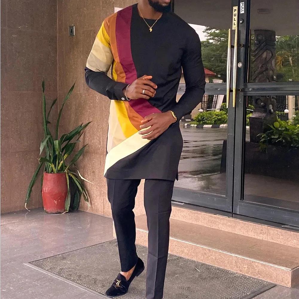 2024 Zestaw męski luksusowy luksusowy zestaw męski z haftem okrągłego szyi z długim rękawem stały kolor afrykański tkanin w stylu etnicznym 240411