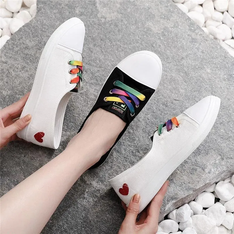 Scarpe casual 2024 autunno tela bianca tela femminile sneaker vulcanizzate coreane Versione in tessuto piatti da scarpe Mareschi estate