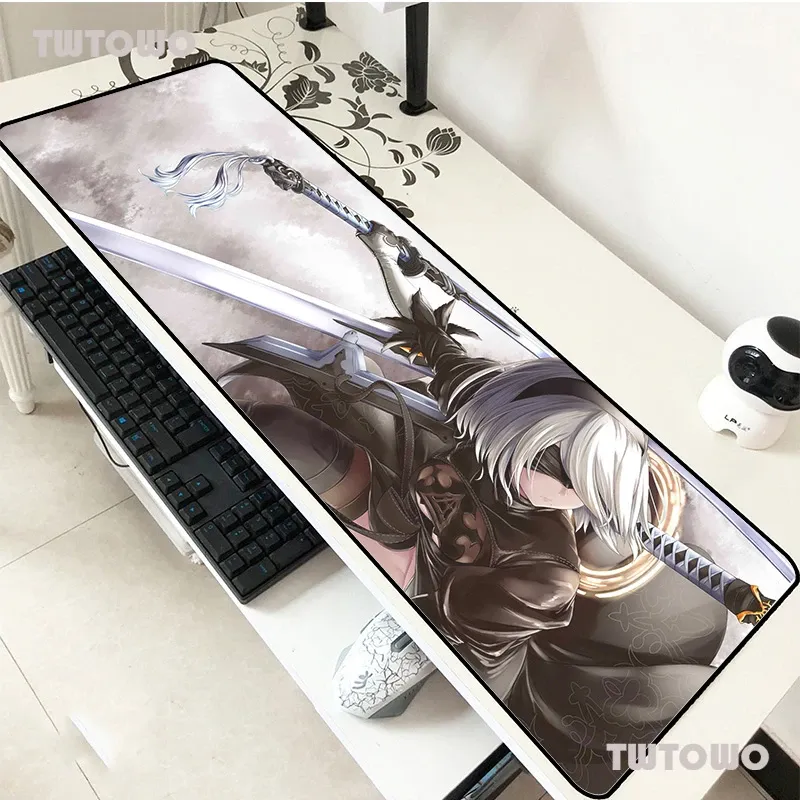 Отдых Nier Automata Mouse Pad 900x400 мм Pad для мыши Long Notbook Computer Mousepad Fashion Gaming Padmouse Gamer Keyboard Mouse Mous