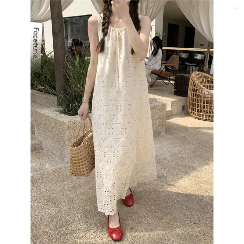 Elegant Floral Print Beige Long Dungaree Dress For Women Sleeveless O Neck Straight Beach Style Vestidos With Hollow Out Design Perfect For Casual Summer Wear From Yarns 16.25 DHgate.Com