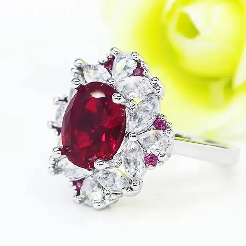 Groupes huitan femmes uniques anneaux avec des anneaux de la gamme de femmes de luxe rouge cubique de la zircone de luxe