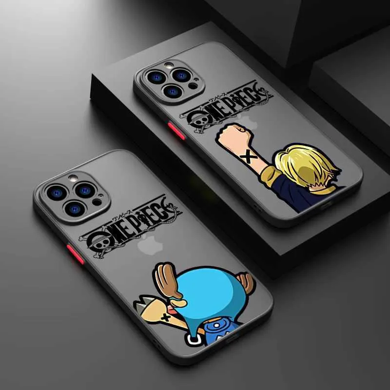 Mobiele telefoonbumpers Japanse anime-stukken voor iPhone 15 Ultra 14 13 12 11 Mini XS XR X 8 7 Pro Max plus Frosted doorzichtige telefooncase Y240423