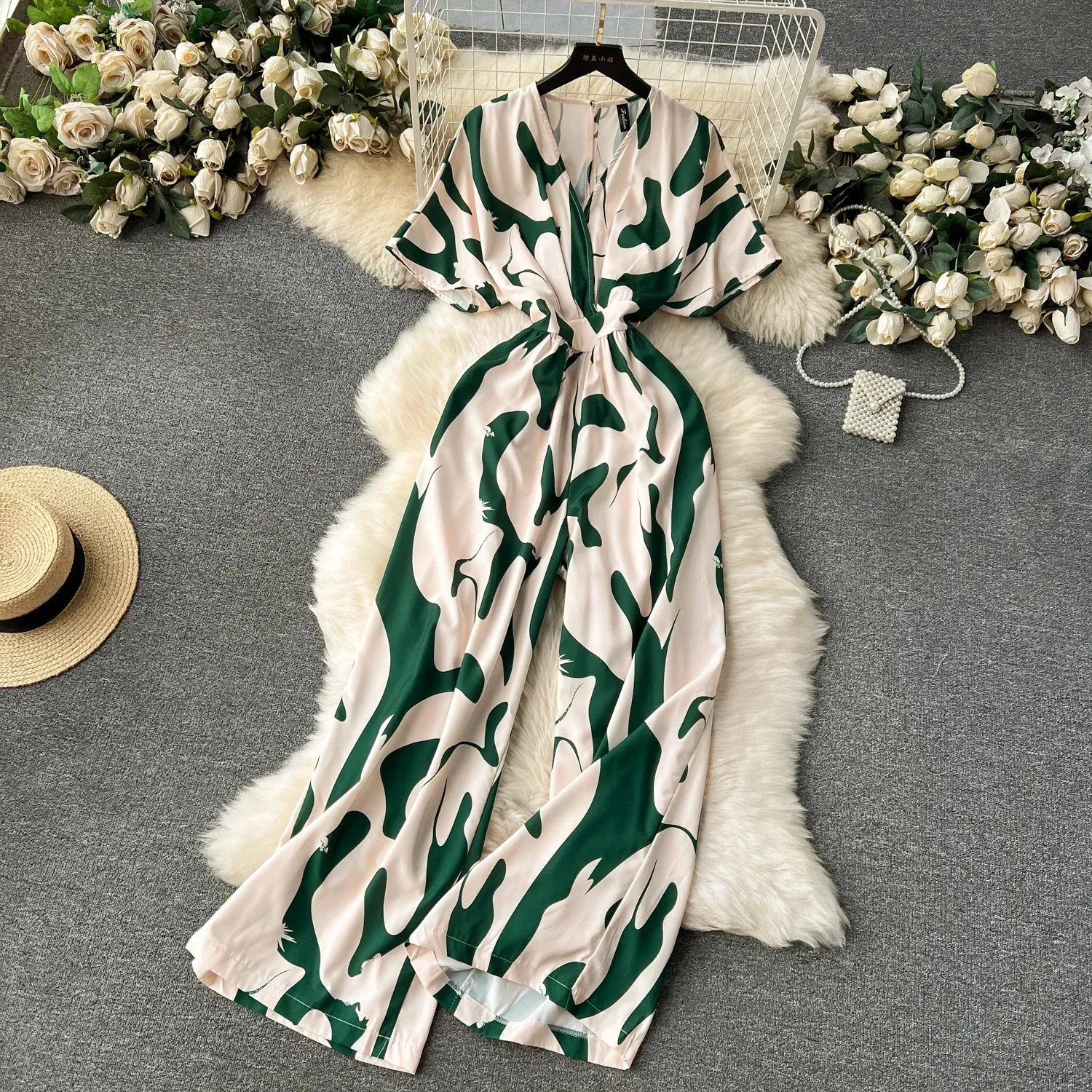 Summer Casual Women Printed Wide Leg Jumpsuit Female VNeck Short Puff Sleeve High Waist Draped Loose Romper Fashion 240423