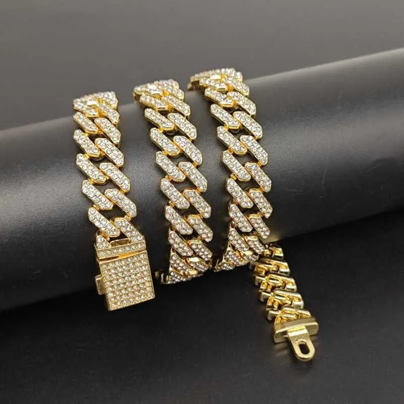 Qiankumei Hip-hop Zinc Alloy 12mm Wide Diamond Flip Cover Gold-plated Full Large Gold Chain Cuban Necklace Span