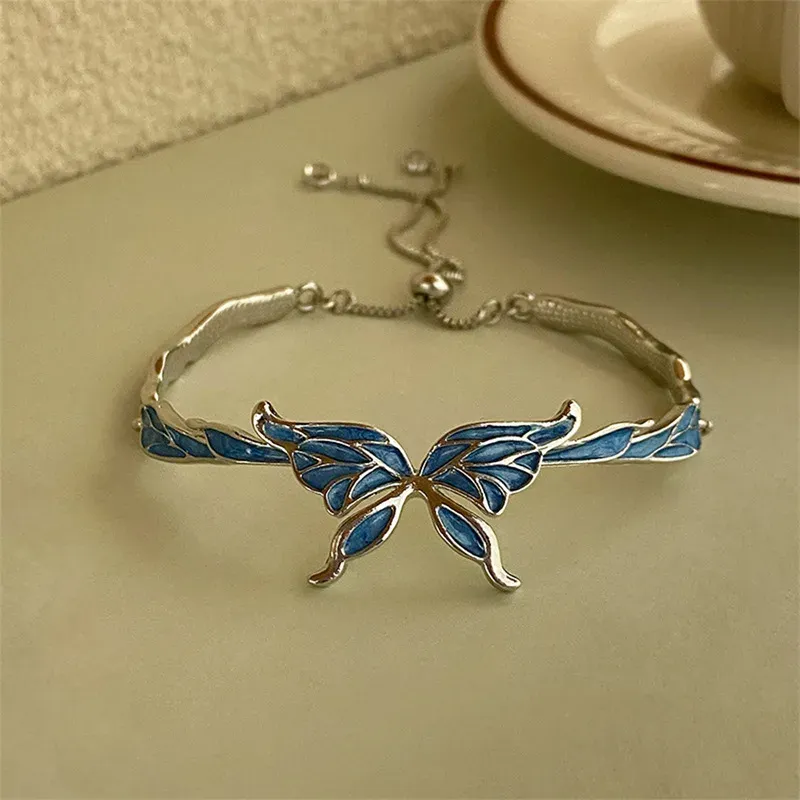 Strands Moda Fantasia sonhadora Azul Butterfly Bracelet Feminino Feminino Pulseira Requintada 2023 Novo Temperamento de Fadas Versátil Hand Jóias Presentes