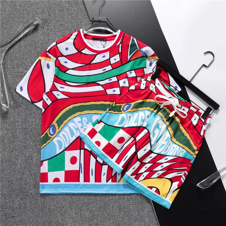 new quality designer Mens Tracksuits Sets Jogger Sweatshirts Sports Jogging Suits man tracksuits Two Piece Set T Shirt Summer Printed ShortQ08
