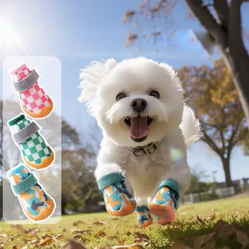 靴の夏の通気性犬の靴ソフトノンズスリップラバーの靴底犬のブーツ犬の足のプロテクター屋外犬のブーツ小さな中犬