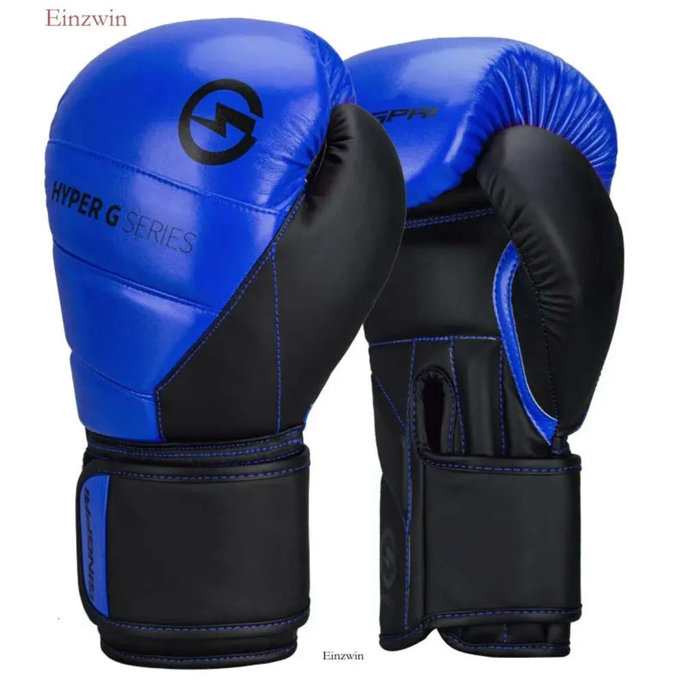 Högkvalitativ läder slitstarka och andningsbara boxhandskar för Sanda-träning förtjockad skyddande stridshandskar 685