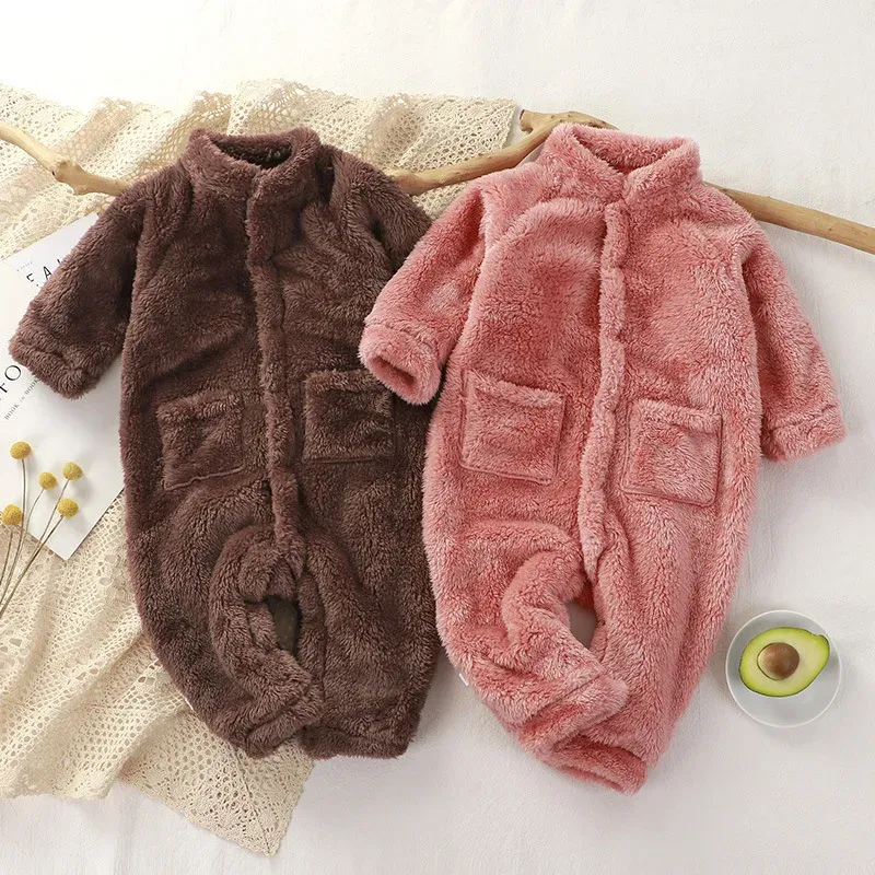 One-Pieces New Baby Winter Overalls Fleece Kleinkind Strampler für Mädchen Jungen weich war warme Neugeborene Kleidung Säugling Overalls mit Taschen