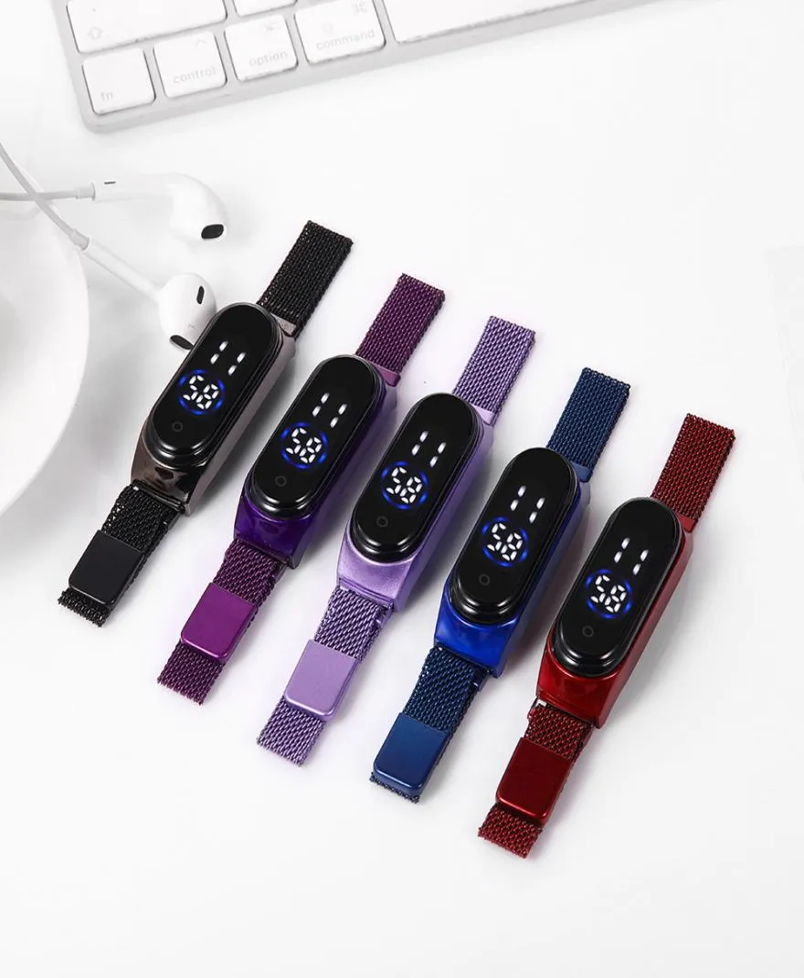 Nieuwe magneet Creative Student Watch Fashion Wirst Watch Milan met LED Touch Electronic Watches2095247