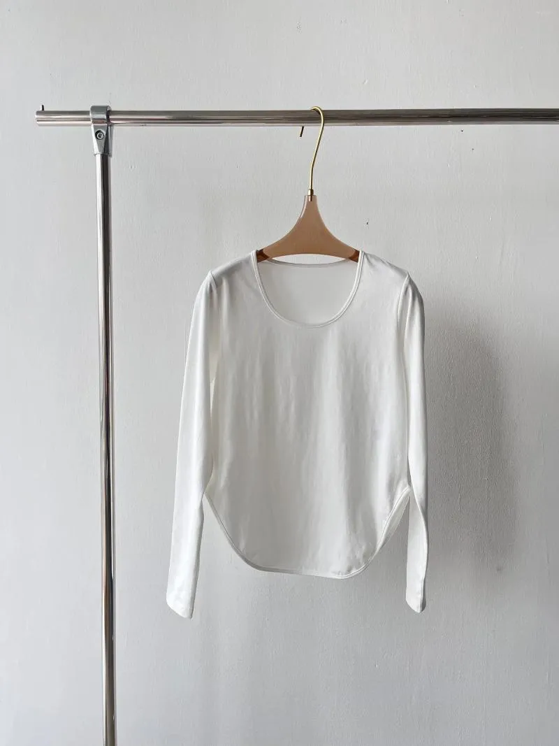 女性用Tシャツ春と夏のU字型長袖Tシャツ：シンプルなクラシックスタイルの3次元スリムバージョン