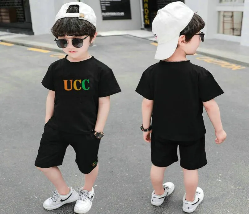 210 ans Ensembles de créateurs pour enfants ensembles tshirt pantalon coton vêtements bébé garçons fille marque marque enfants short à manches courtes 2433984