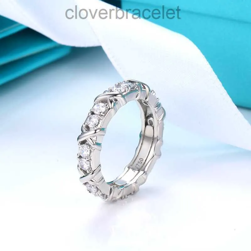 Designer X-formad titanstål Silver kärleksring korsar mellan diamanter män och kvinnor rosguld smycken par ring gåva med låda