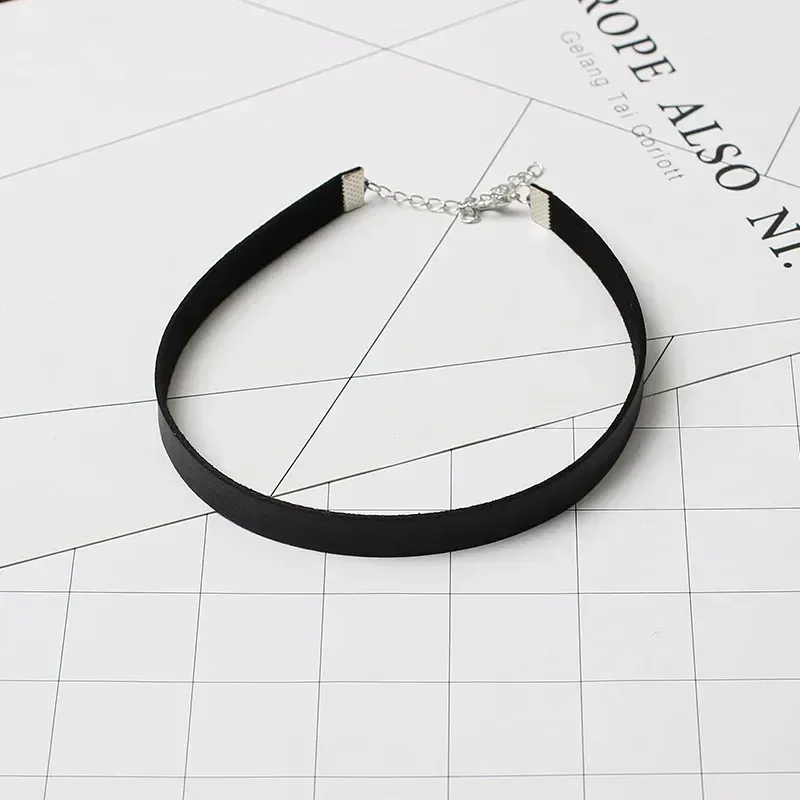 Halsketten einfache schwarze Punk -Halskette Halskette für Frauen Gothische Leder -Chokers Halsketten Beliebtes Party Statement Kragen Schmuck Schmuck