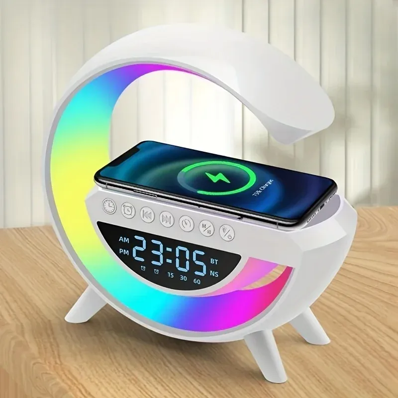 Laddare 15W Big Size Wireless Charger Pad Stand Högtalare TF RGB Night Light Clock Fast Charging Station för iPhone 15 14 Samsung Xiaomi