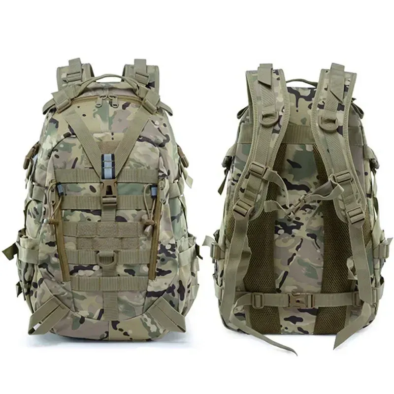 40L Camping Sac à dos Mens Sac de voyage militaire Sacs de voyage Armée Tactique MOLLE COUPAGNE RACKING RADIGNE EXTACLARD SAGLE SAVER DE REFFECTEUR 240411