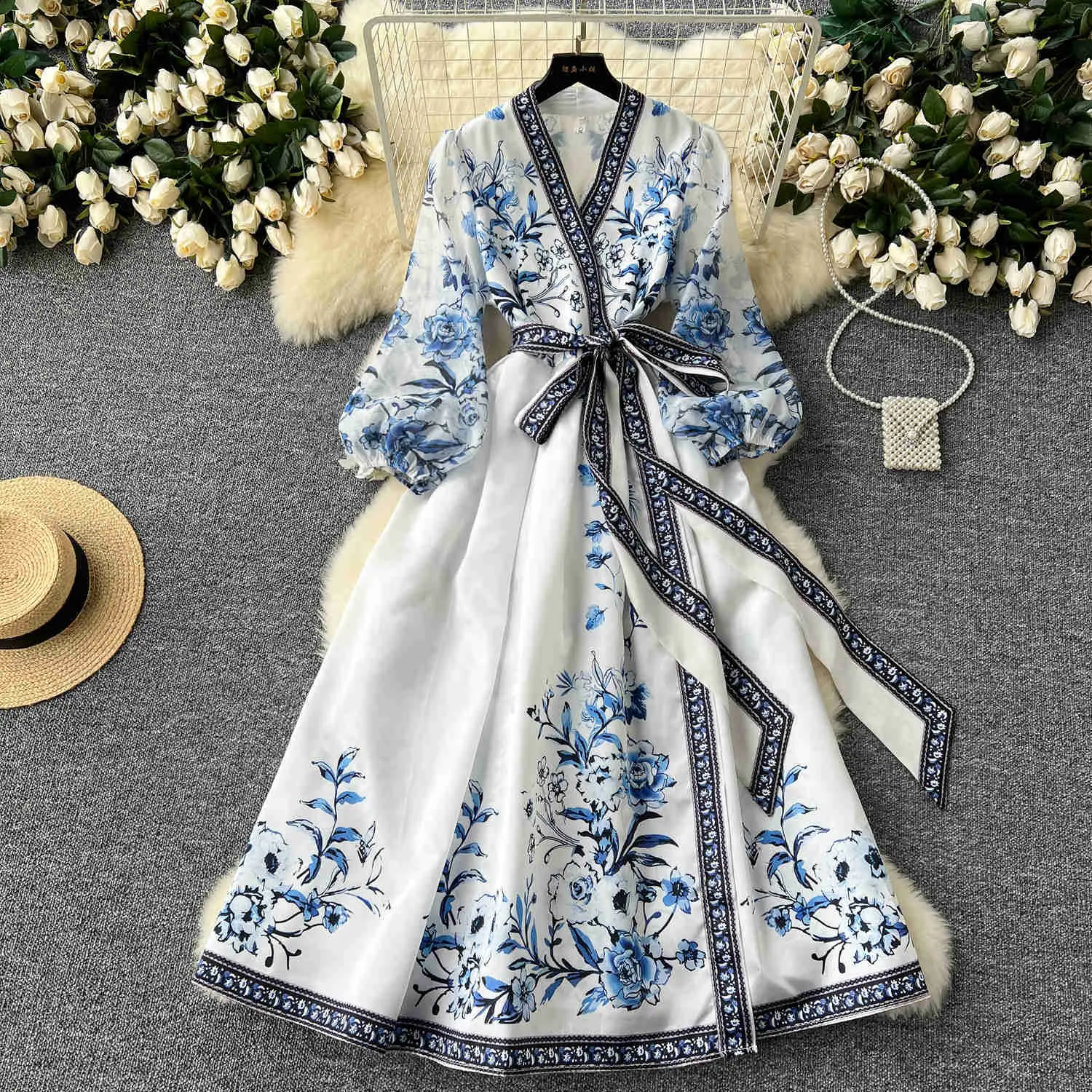 French Lantern Lace Long blue and White dress - Warm V-neck Party Vest for Women (M241123) French Lantern Lace Long blue and White dress - Warm V-neck Party Vest for Women (M241123)