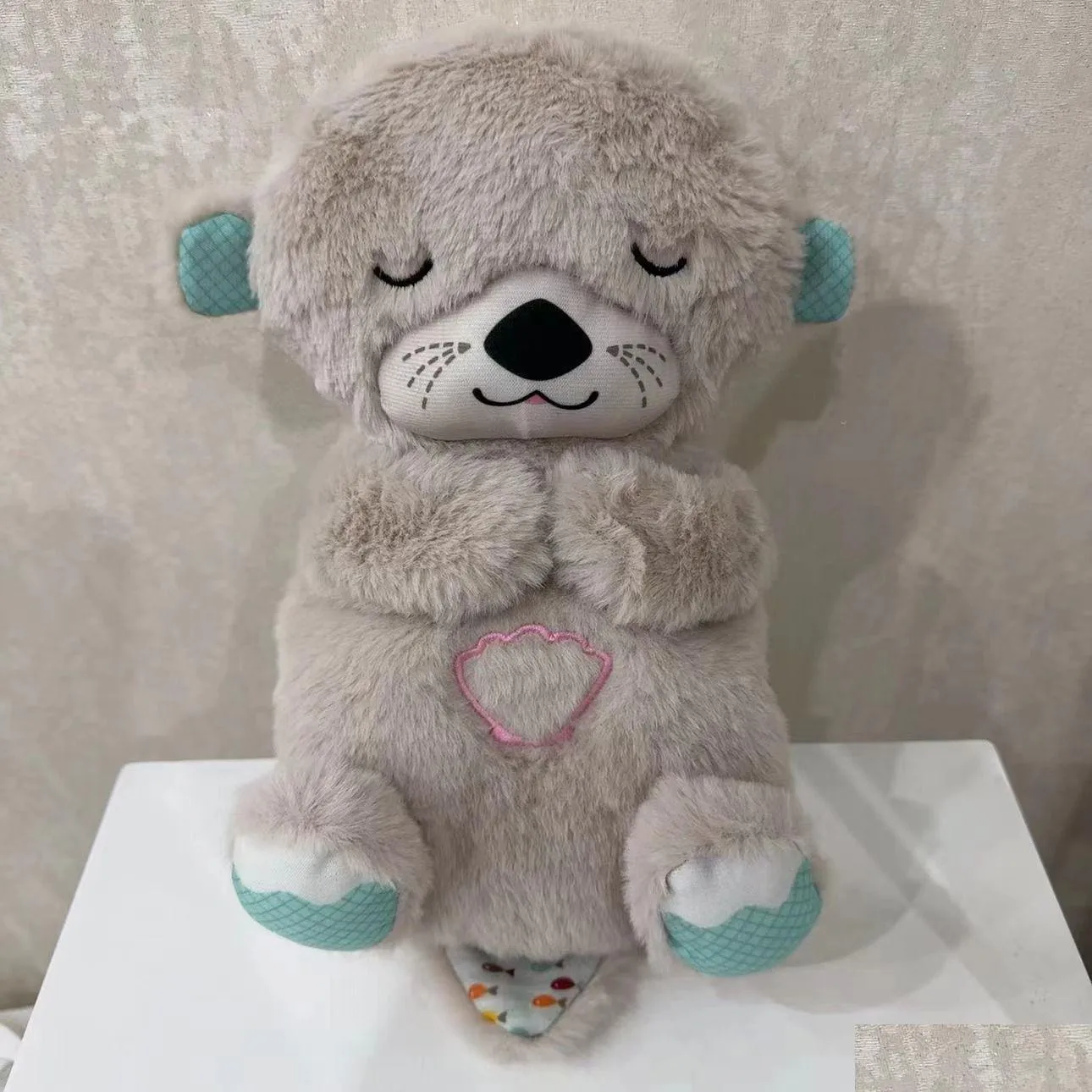 Lumière en peluche - Toys Up Respihing Bear Baby Otter P Doll Touet mignon compagnon apaisant pour laisser tomber les cadeaux de livraison Animaux en peluche Dhrkn