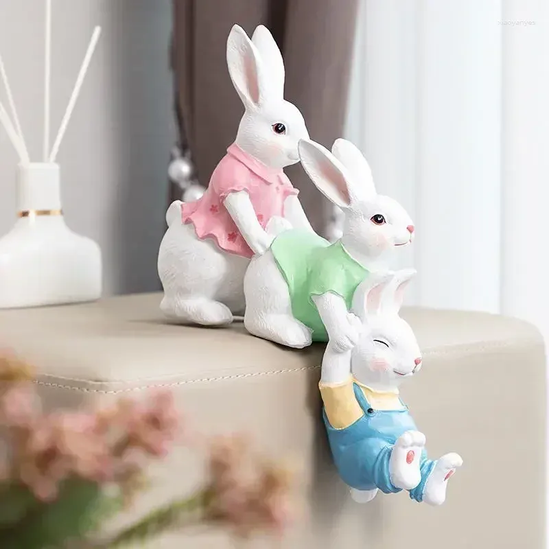 Decorative Figurines Three Lovely Rabbits Resin Sculpture Adornment Home Livingroom Study Room Statue Decoration Store Office Desktop Craft