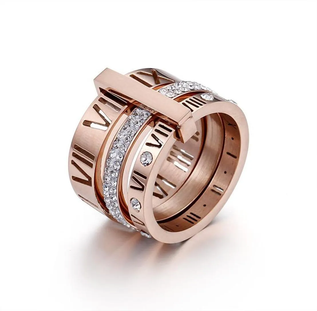 Pierścienie zespołowe z tytanu stal cyrkon 18K Złoty Pierścień Osobowość Multiring Roman Alphabet Fashion Biżuteria dla kobiet Prezent Whole5628321